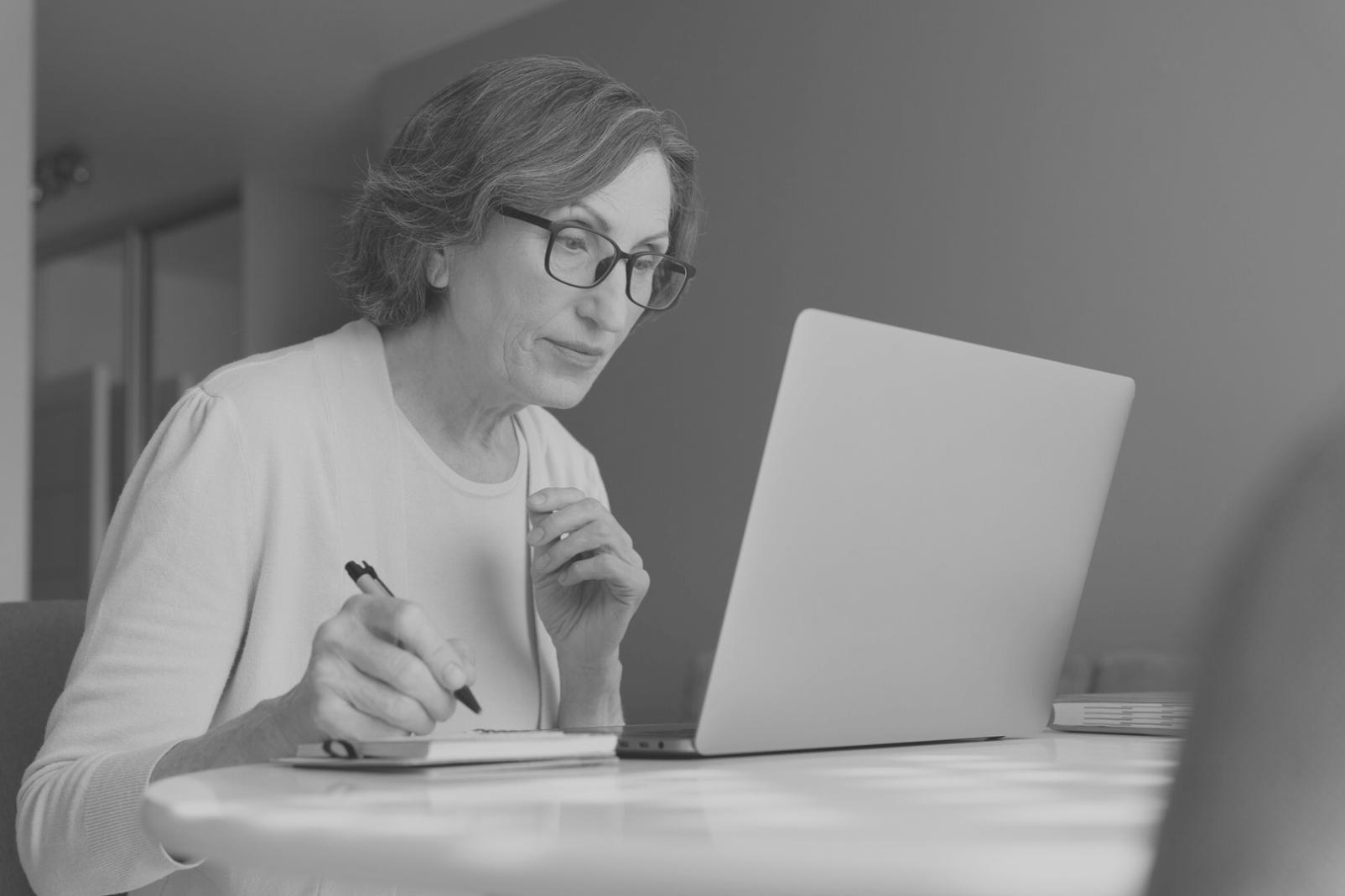 Espace de travail optimal pour l'étude financière